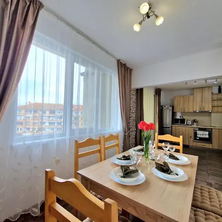 алекс Apartment